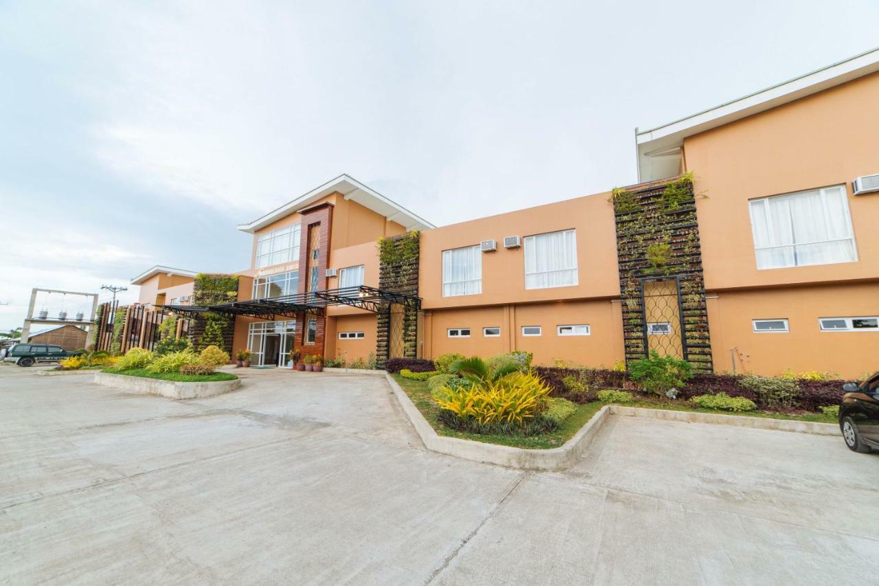 Reddoorz Premium Near Health Centrum Banica Roxas City Exterior photo