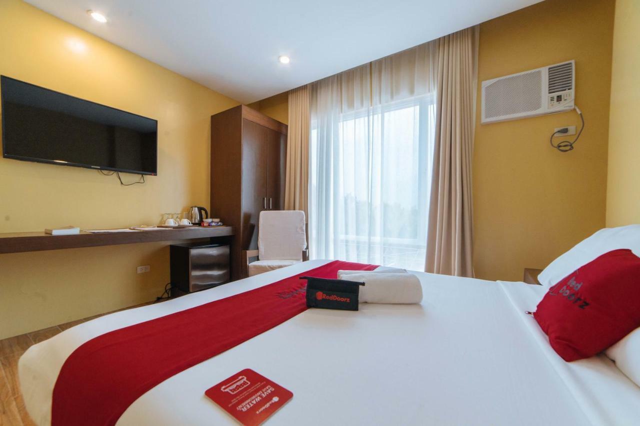 Reddoorz Premium Near Health Centrum Banica Roxas City Exterior photo
