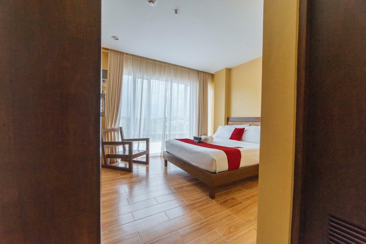 Reddoorz Premium Near Health Centrum Banica Roxas City Exterior photo