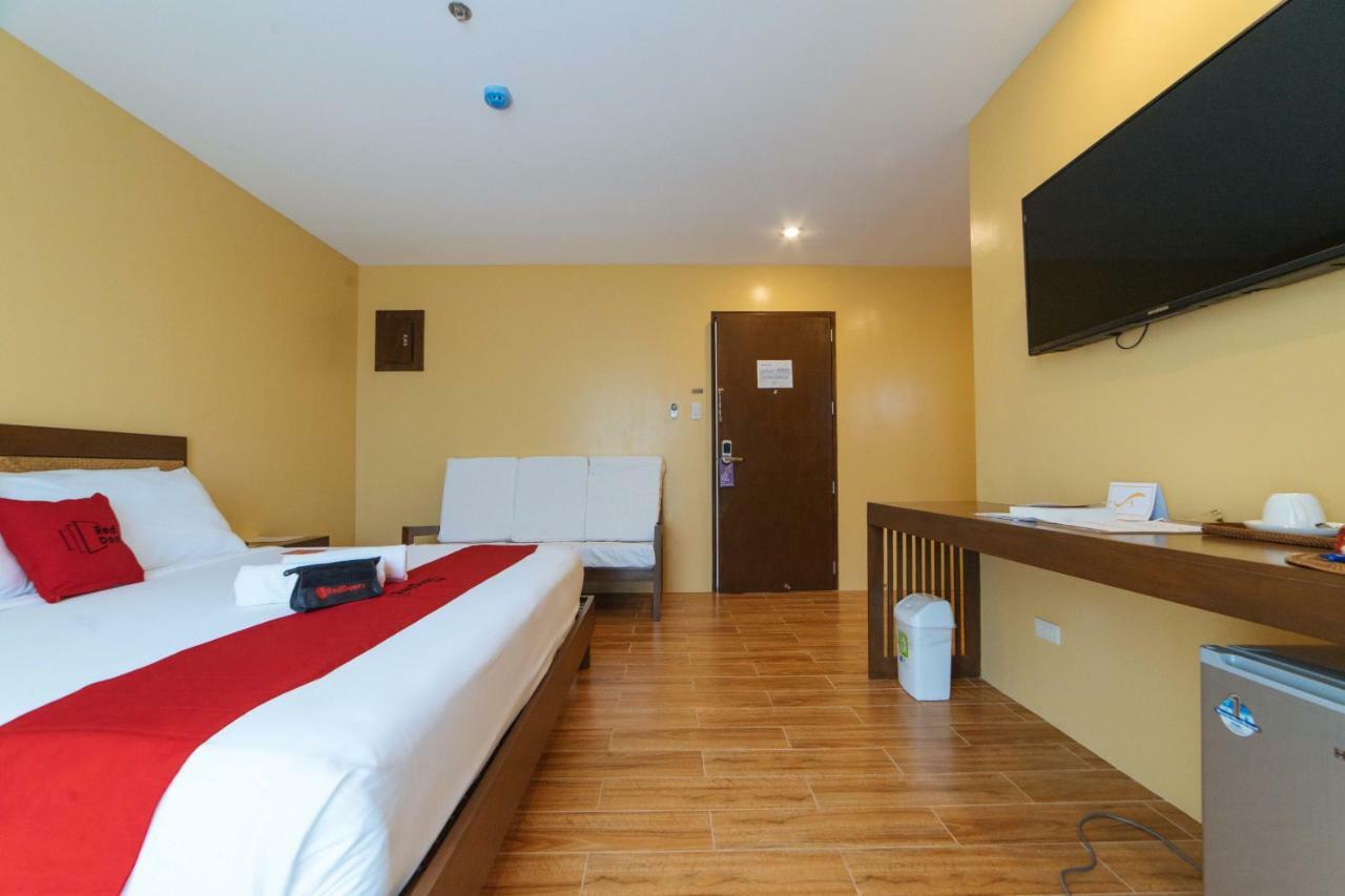 Reddoorz Premium Near Health Centrum Banica Roxas City Exterior photo